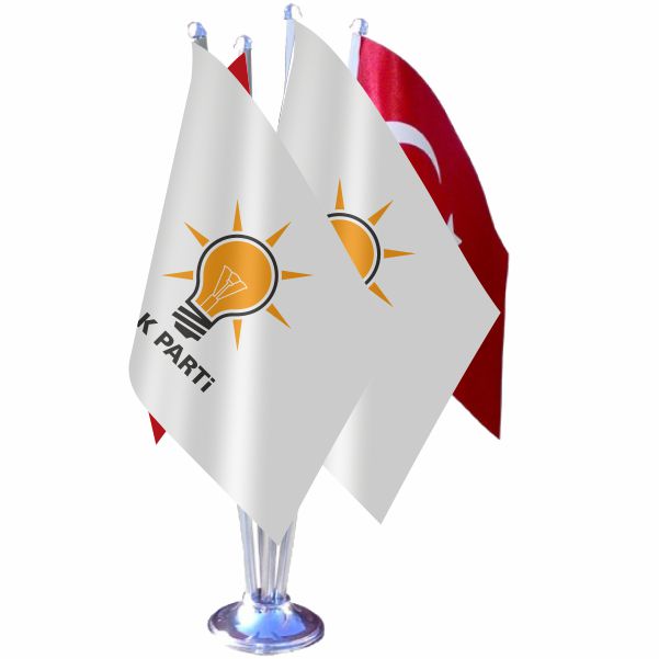 Ak Parti D�rtl� �zel Masa Bayra��
