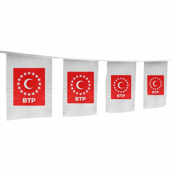 Ba��ms�z T�rkiye Partisi �pe Dizili Flamalar ve Bayraklar