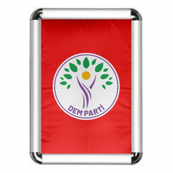 K�rm�z� Dem Parti �er�eveli Resimler