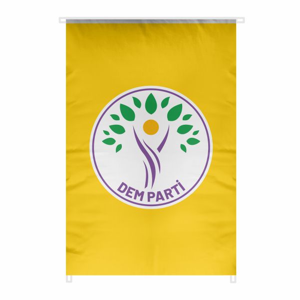 Sar� Dem Parti Bina Boyu Bayraklar